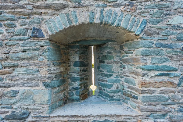 Fenis, Italia-Eylül 5. Aosta Vadisi üzerinde 5 Eylül 2016 yılında Fenis Fenis kalenin bir yarık detay