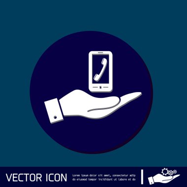 Akıllı telefonu tutan el.