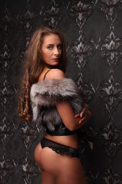 Zarif beyaz külot ve sutyen güzel seksi Bayan.