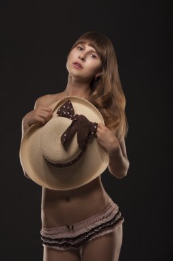 Genç ve güzel kız bikini izole arka plan üzerinde portresi