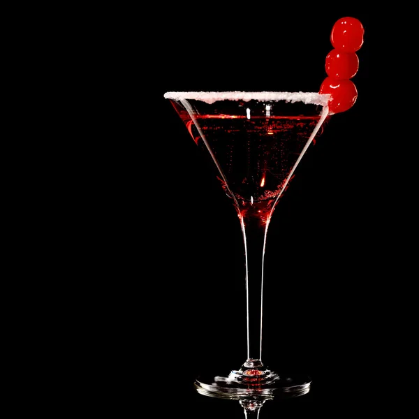 Cosmopolitan martini fresh Coctail isolated on black — стоковое фото