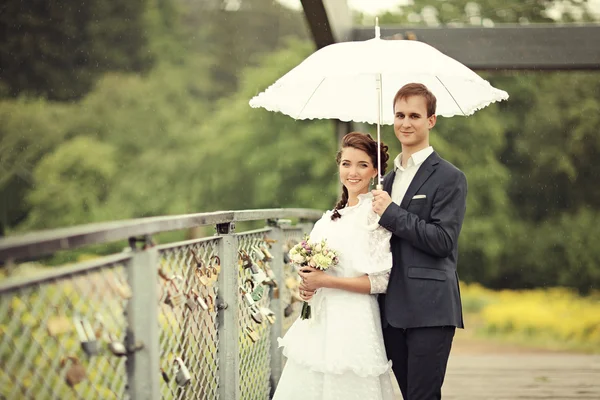 Portrait of young man and woman retro wedding — Stock Photo, Image