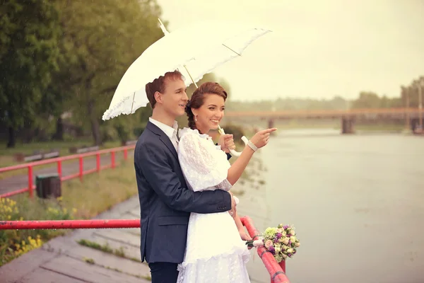 Portrait of young man and woman retro wedding — Stock Photo, Image