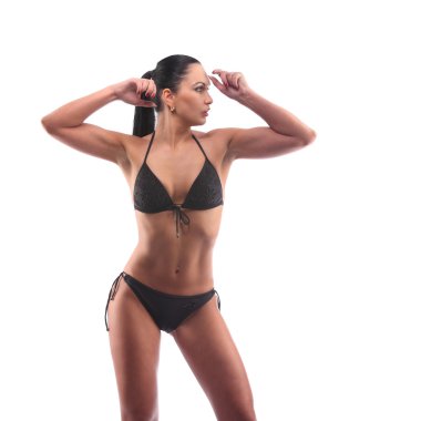 genç güzel kadın siyah bikini ile mükemmel bir şekil portresi