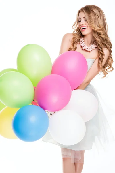 Balonlar ile gülümseyen güzel kız. — Stok fotoğraf