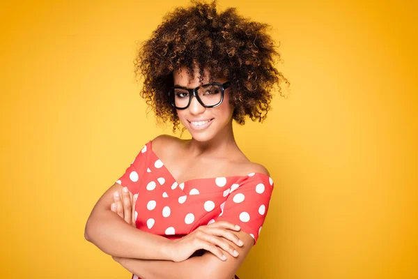 Portrait of young girl with afro. — Stock Photo, Image