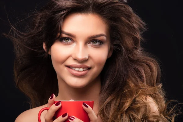 Mulher bonita beber café . — Fotografia de Stock