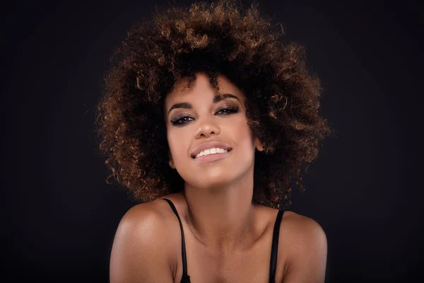 Beauty closeup portrait of girl with afro. — Stock Photo, Image