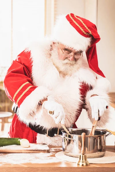 Real Santa Claus Cooking Vegetarian Food Kitchen Christmas Concept — Stock Photo, Image