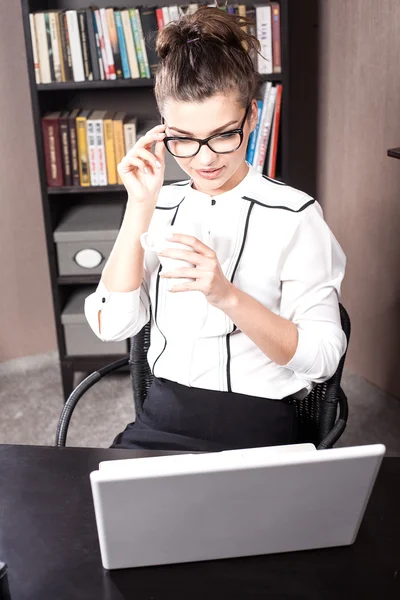 Young student working. — Stock Photo, Image