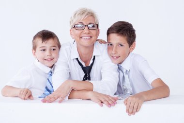 Aile portresi, anne oğlu ile.