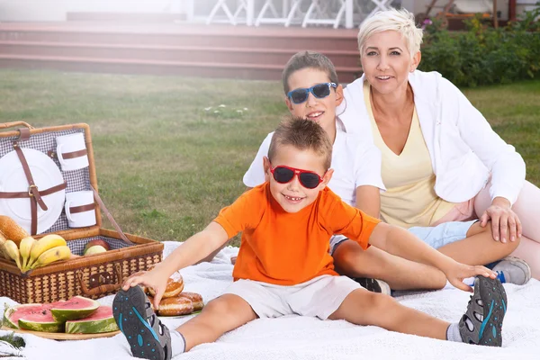 Picnic in famiglia . — Foto Stock