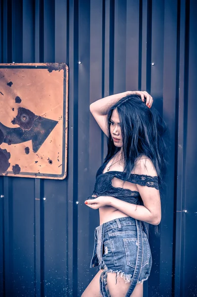 Asia Sexy lady in black shirt and short jeans — Stock Photo, Image