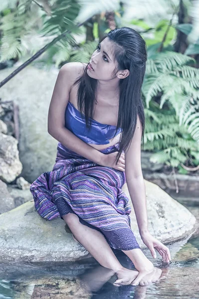 Antik Tayland kadın içinde geleneksel kostüm, Tayland 