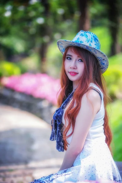 Asia Beautiful young woman portrait on outdoor — Stock Photo, Image