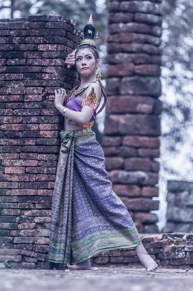 Ancient Thai Woman In Traditional Costume Of Thailand — Stock Photo, Image