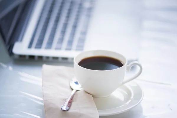 Coffee cup and laptop for business Royalty Free Stock Photos