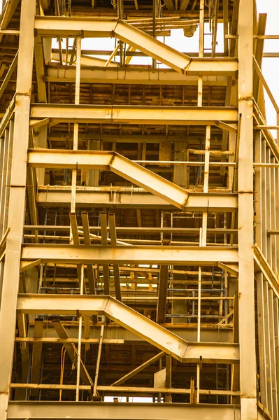 Die Stahlkonstruktion des Turmbaus — Stockfoto