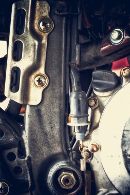 Motosiklet motoru görünümünü kapat