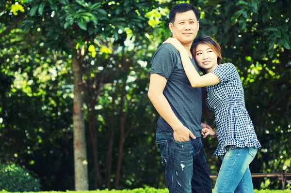 Asien Mann und Frau, Liebeskonzept — Stockfoto