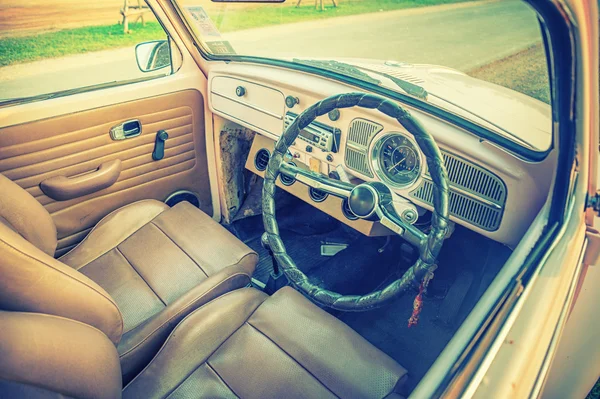 Vintage interior del coche —  Fotos de Stock