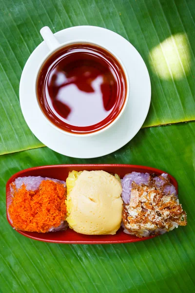 Sobremesa tradicional tailandesa, doces tailandeses ou Khanom Thai . — Fotografia de Stock