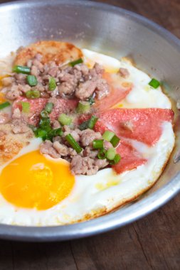 yumurta tava, Kahvaltı.