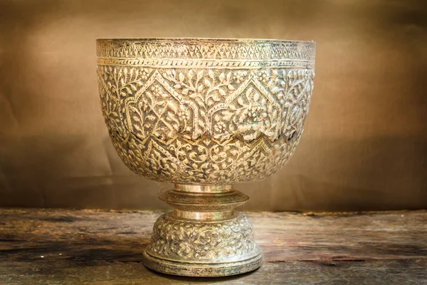Antique silver bowl, vintage. — Stock Photo, Image