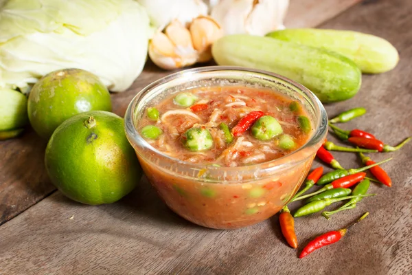 Sauce aus Garnelenpaste und Chili, thailändischem Essen. — Stockfoto