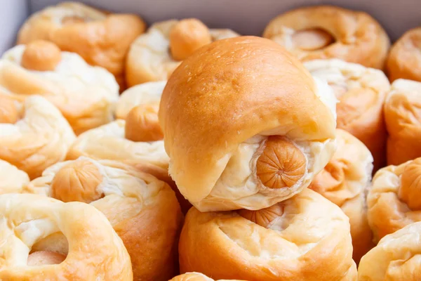 Pão com salsicha . — Fotografia de Stock