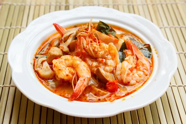 Tom Yum Goong, baharatlı karides çorbası. — Stok fotoğraf