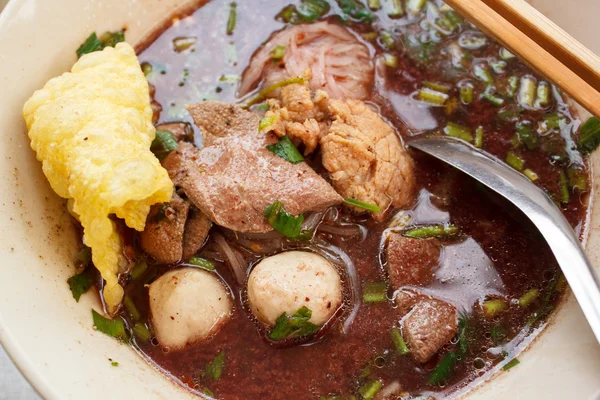 Noodles with pork and pork balls, Kuay Teow Rua. — Stock Image Noodles with pork and pork balls, Kuay Teow Rua. Royalty Free Stock Photos