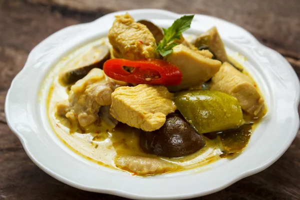 Green Chicken Curry, Cozinha tailandesa . — Fotografia de Stock