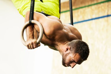 spor salonunda