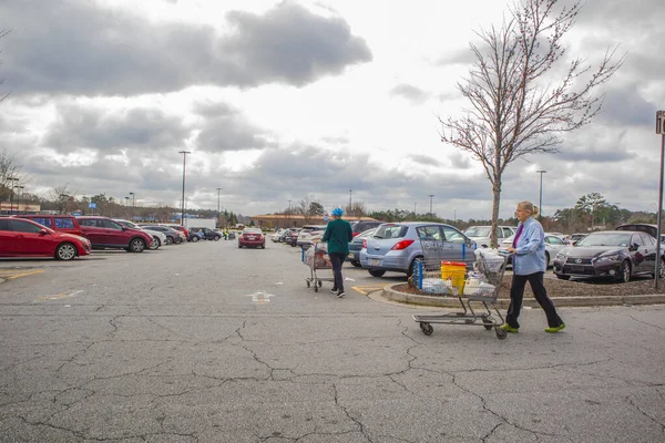 Snellville Usa Veduta Delle Persone Nel Parcheggio Walmart — Foto Stock