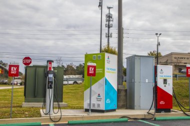 Augusta, Ga USA - 125: EV hibrit arabalar için şarj istasyonları