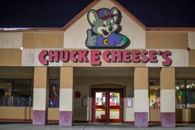 Augusta, Ga USA 11 23: 20: Chuck E Cheese Gece Girişinde