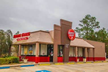 Augusta, Ga USA - 129: 20: Huddle House Restoran kapalı köşe manzaralı