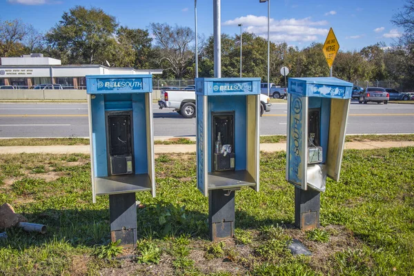 Hephzibah Eua Uma Fila Cabines Telefônicas Antigas Com Telefone Faltando — Fotografia de Stock