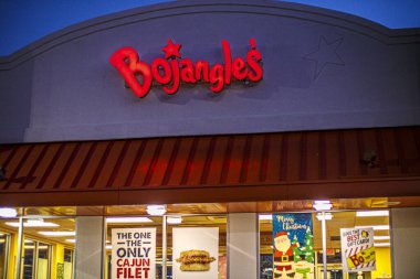 Columbia County, Ga USA - 12: 22 20: Bojangles fast food restoranı gece tabelasında