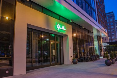 Atlanta, Ga USA - 06: 14 20: Atlanta şehir merkezi, gece yeşil neon ışıkları