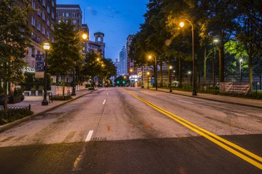 Atlanta, Ga USA - 06: 14: 20: Gece yarısı Atlanta şehir merkezi boş şehir caddesi.