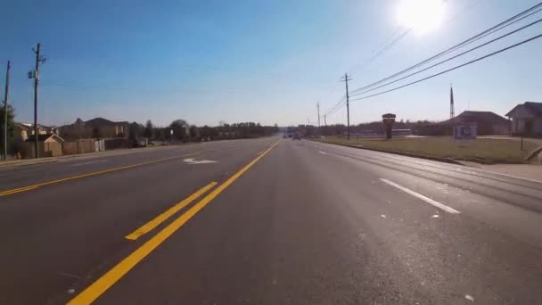 Usa 도로에서 포장된 도로에서 달리는 Pov — 비디오
