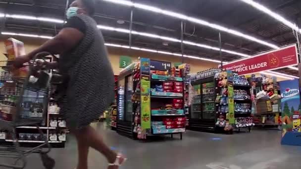 Snellville Usa Walmart Neighborhood Market 식품점 사람들 2020 쇼핑하는 마스크를 — 비디오