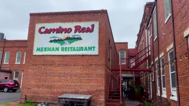 Waynesboro Usa Zbliżenie Restauracji Camino Real Mexican Zabytkowy Budynek Cegły — Wideo stockowe