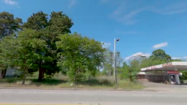 Augusta Usa Urbanビンテージシーン放棄された家や閉鎖ビジネス上のLaney Walker Blvd — ストック動画