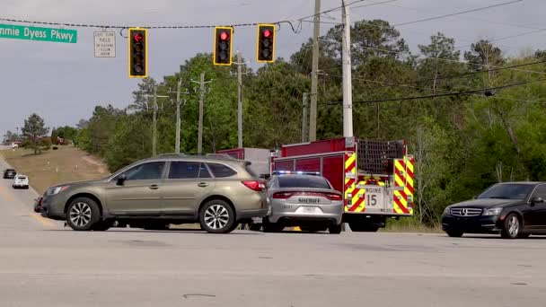 Augusta Usa Auto Onnettomuus Harper Franklin Avenuella Jimmie Dyes Parkwayn — kuvapankkivideo