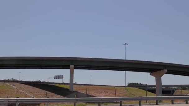 Augusta Usa Tránsito Múltiples Puentes Día Despejado Soleado Bobby Jones — Vídeos de Stock