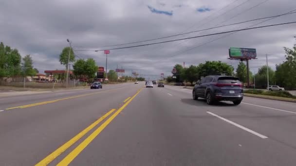 Augusta Usa Pov Fpv Yoğun Bir Yol Restoranında Araba Sürüyor — Stok video