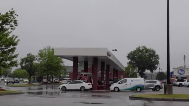 Columbia County Usa Lines Kroger Gas Station Rain Colonial Pipeline — Video